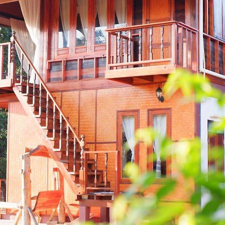 Pan Fai Homestay Nan Exterior photo